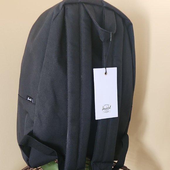 Brooklyn NETS - Herschel Supply Company Black Backpack with Logo Patch - Picture 2 of 3